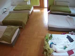 voyeurcam-julmodels-bed-6