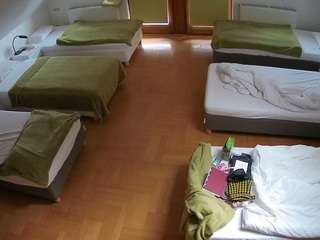 voyeurcam-julmodels-bed-6