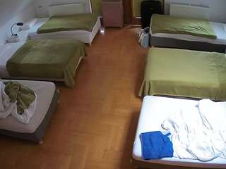 voyeurcam-julmodels-bed-6