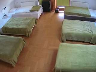 voyeurcam-julmodels-bed-6