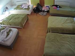 voyeurcam-julmodels-bed-6