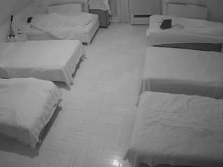 voyeurcam-julmodels-bed-6