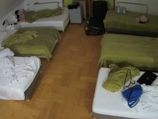 voyeurcam-julmodels-bed-6
