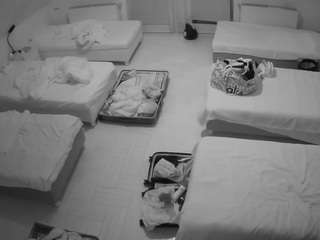 voyeurcam-julmodels-bed-6