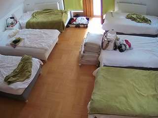 voyeurcam-julmodels-bed-6