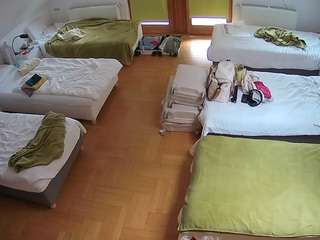 voyeurcam-julmodels-bed-6 Sex Cam Show