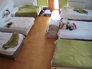 voyeurcam-julmodels-bed-6 Sex Cam Show