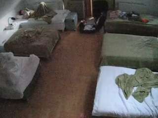 voyeurcam-julmodels-bed-6