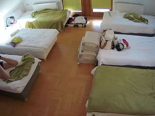voyeurcam-julmodels-bed-6 Sex Cam Show