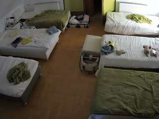 voyeurcam-julmodels-bed-6 Sex Cam Show