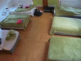 voyeurcam-julmodels-bed-6