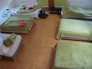 voyeurcam-julmodels-bed-6