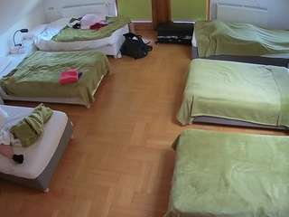 voyeurcam-julmodels-bed-6