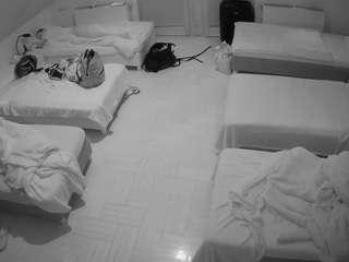 voyeurcam-julmodels-bed-6