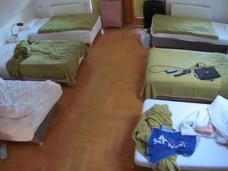 voyeurcam-julmodels-bed-6