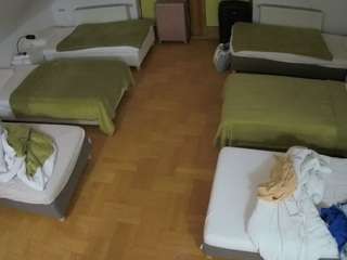 voyeurcam-julmodels-bed-6