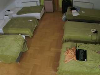 voyeurcam-julmodels-bed-6