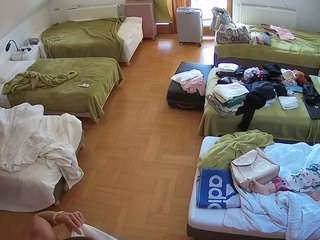 voyeurcam-julmodels-bed-6