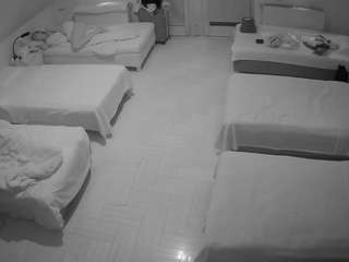 voyeurcam-julmodels-bed-6