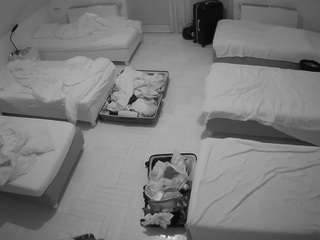 voyeurcam-julmodels-bed-6