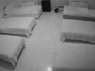 voyeurcam-julmodels-bed-6