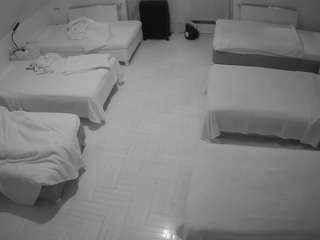 voyeurcam-julmodels-bed-6