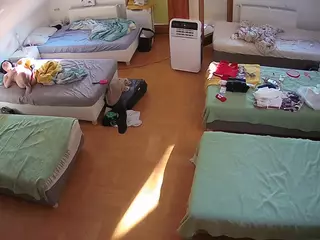 Julmodels Bedroom-D6's Live Sex Cam Show