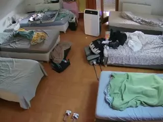 Julmodels Bedroom-D6's Live Sex Cam Show