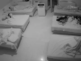 Julmodels Bedroom-D6's Live Sex Cam Show