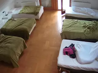 Julmodels Bedroom-D6's Live Sex Cam Show