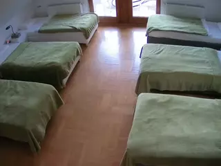 Julmodels Bedroom-D6's Live Sex Cam Show