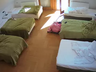 Julmodels Bedroom-D6's Live Sex Cam Show