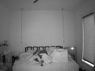 voyeurcam-lacemelacey-01