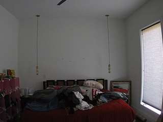 voyeurcam-lacemelacey-01