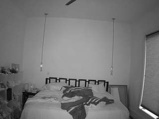 voyeurcam-lacemelacey-01