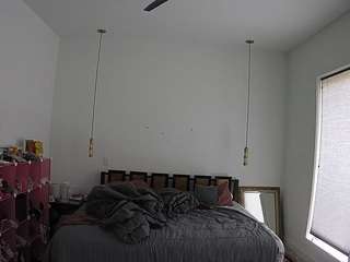 voyeurcam-lacemelacey-01