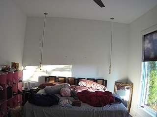 voyeurcam-lacemelacey-01