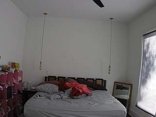 voyeurcam-lacemelacey-01