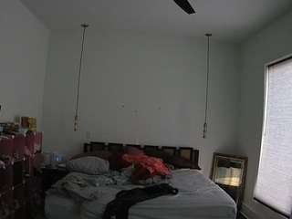voyeurcam-lacemelacey-01