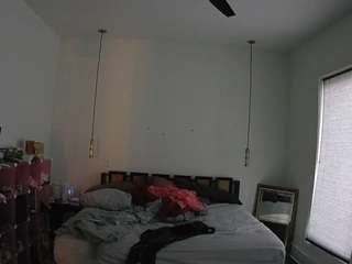 voyeurcam-lacemelacey-01