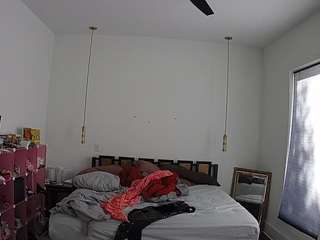voyeurcam-lacemelacey-01