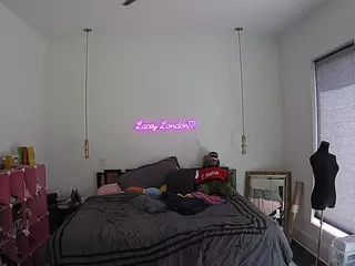 Lacey London's Live Sex Cam Show