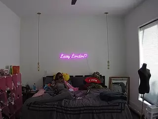 Lacey London's Live Sex Cam Show