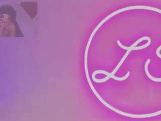 laurensaenz Live Webcam on CamSoda