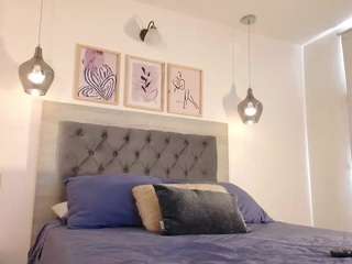 laurensaenz webcam model