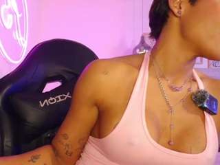 Lauren Saenz live webcam show