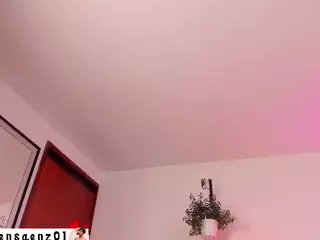 laurensaenz's Live Sex Cam Show