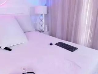 laurensaenz's Live Sex Cam Show