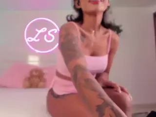 Lauren Saenz's Live Sex Cam Show