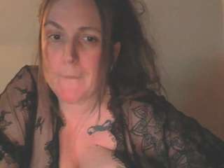 harleyslut69's CamSoda show and profile